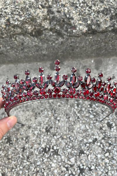 Hobigram Ivanna Burgundy Bridal Henna Crown Special Occasion Accessory Women's Crown Hair Accessory – Crown, Crystal Stone