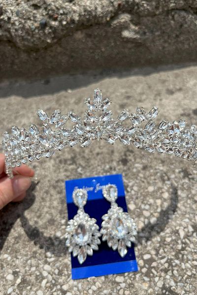 Hobigram Silvana Silver Bridal Henna Crown Special Occasion Accessory Women's Crown and Wide Shuttle Earrings Set
