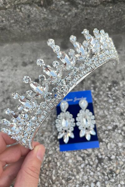 Hobigram Ivanna Silver Bridal Henna Crown Special Day Accessory Women's Crown and Three Shuttle Earrings Set