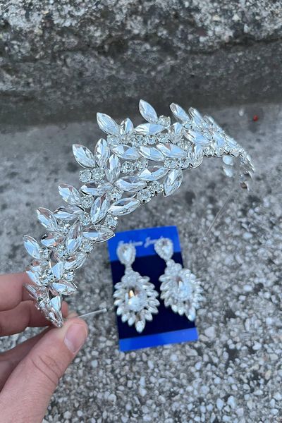 Hobigram Regina Silver Bridal Henna Crown Special Day Accessory Women's Crown and Wide Shuttle Earring Set