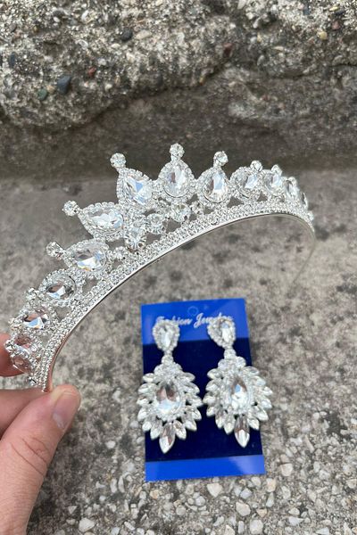 Hobigram Renata Silver Bridal Henna Crown Special Occasion Accessory Women's Crown and Wide Shuttle Earrings Set