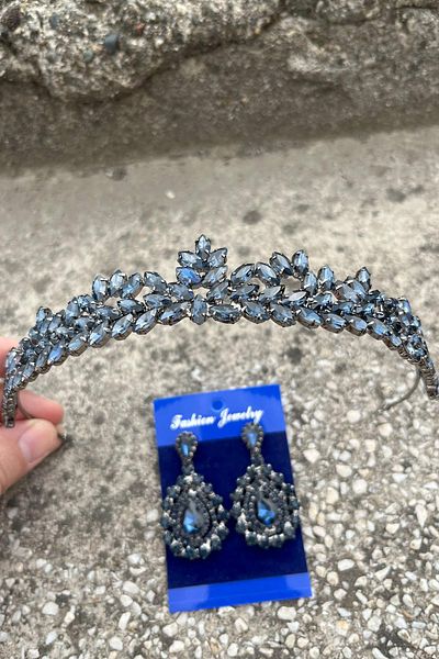 Hobigram Silvana Navy Blue Bridal Henna Crown Special Occasion Accessory Women's Crown and Drop Shuttle Earring Set