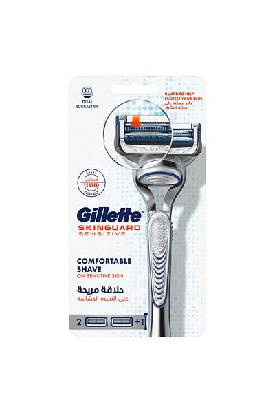 Gillette Skinguard Razor Handle + 2 Blades