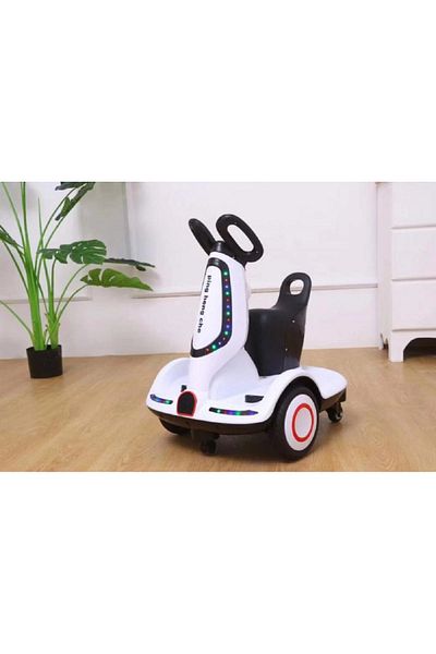 Primo Plus Multi-function electric Scooter for children, 4 wheel with double drive, music and light