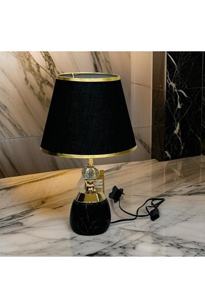 DEC10 Modern and elegant office lamp