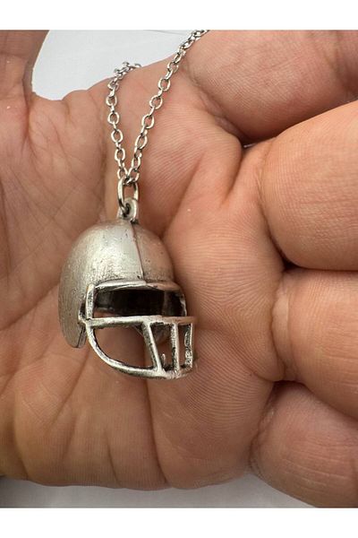 Herşey Nota Gridiron Spirit – American Football Helmet Figured Unisex Necklace (with 60cm Chain)