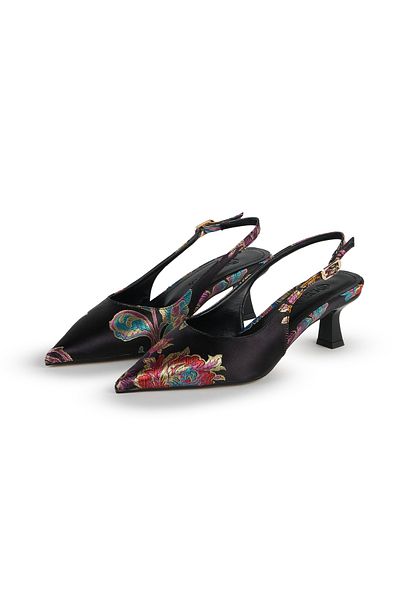 Letafia Valley Ethnic Pattern Low Heeled Shoes