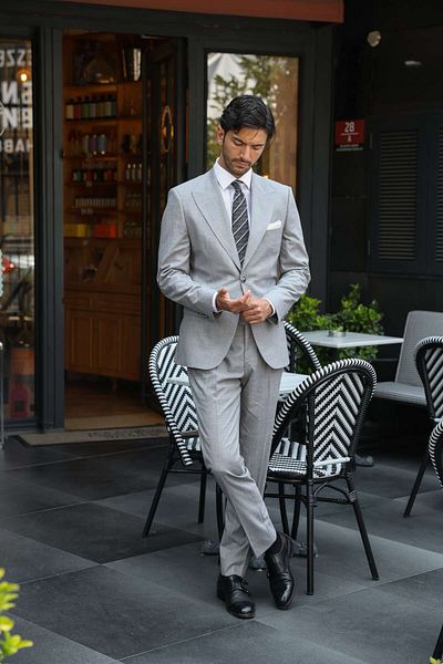 AEK FIORE Men's Light Gray Suit