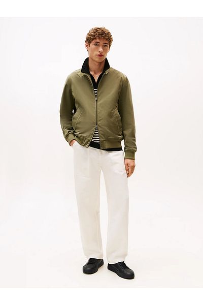 Tommy Hilfiger DŮVODOVÝ DETAILY