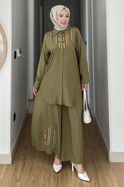 SaklıButik Aybike Symmetrical Embroidery Suit Sk-8535