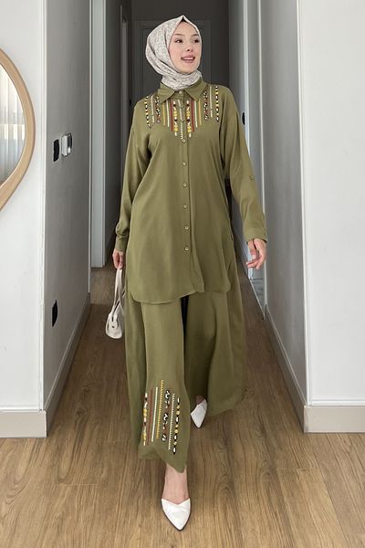 SaklıButik Aybike Symmetrical Embroidery Suit Sk-8535