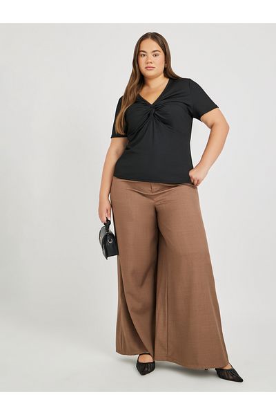 Styli Plus Size Textured Twisted Front T-Shirt