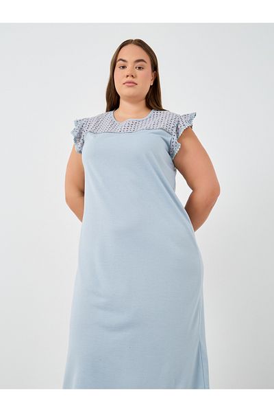 Styli Plus Size Schiffli Yoke Flat Pompom Detail Nightdress