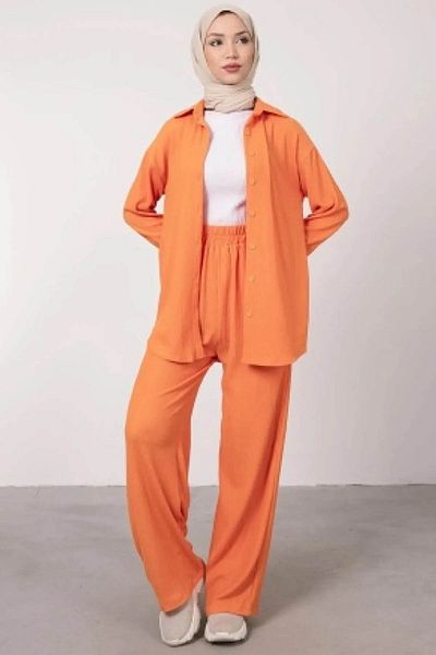 Tesettür Diyarı Women's Seersucker Buttoned Hijab Suit
