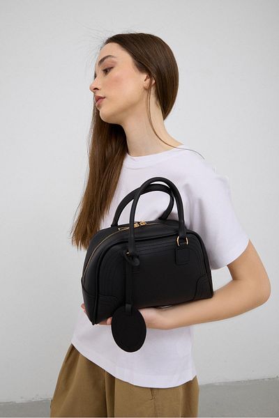 Shule Bags Geantă Curve de mână și Crossbody Negru