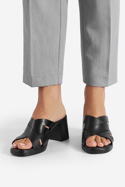 LASOCKI woman flip-flop 5905588689300 Black