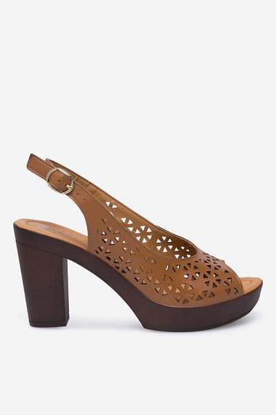 LASOCKI woman sandal 5905588571438 Brown