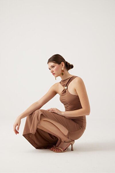 HOLLY LOLLY Long Jana Dress with Neck Accessory Brown