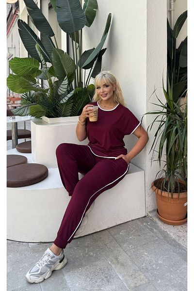 Butik Nilyam Women's Plus Size Crew Neck Short Sleeve Slim Piping Stripe Detail Tracksuit Set 24784
