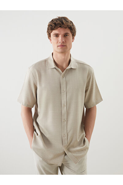 LC Waikiki قميص رجالي بقصة عادية