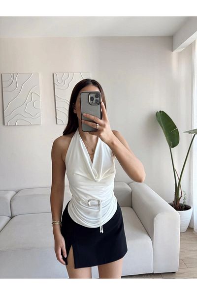 Zoom Butik Degaje Collar Buckle Blouse - White