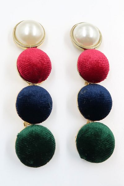 VAGGON Women's Gold Detailed Dangle Velvet Earrings Prmx13833