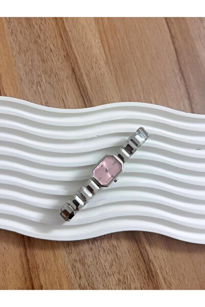 LOOQ Stylish Design Wonder New Model Women's Wristwatch