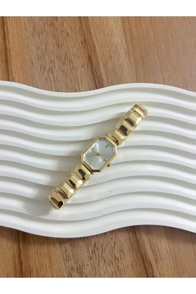 LOOQ Stylish Design Wonder New Model Women's Wristwatch