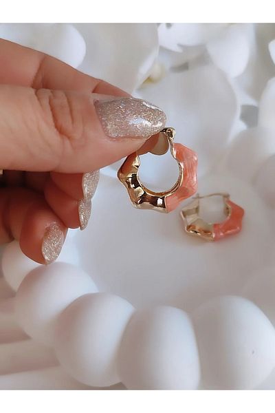 To Be Reborn Steel Enamel Ruffle Model Hoop Earrings