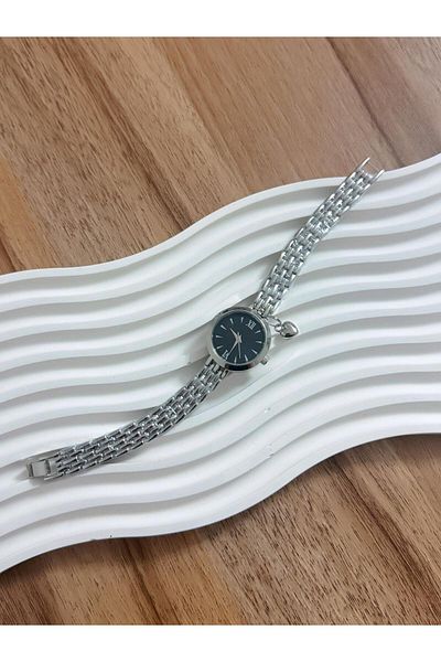 LOOQ Retro Cord Women's Watch with Heart Figure and Roman Numeral Detail
