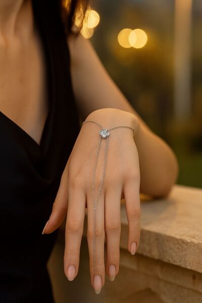 NORELİA "سوار شاهمران أنيق من حجر البرسيم باللون الفضي"