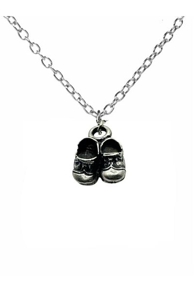 Herşey Nota Little Steps – Unisex Necklace with Baby Shoe Figure (60 cm Chain)