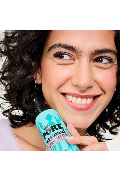 BENEFIT Spray-ul fixator de machiaj de lungă durată POREfessional Super Setter