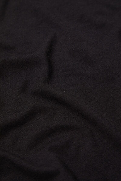 W Collection SİYAH YAKA DETAYLI TSHIRT