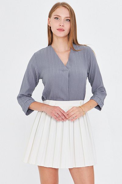 armonika Women's Gray V-Neck Quarter Sleeve Blouse Arm-25Y001024