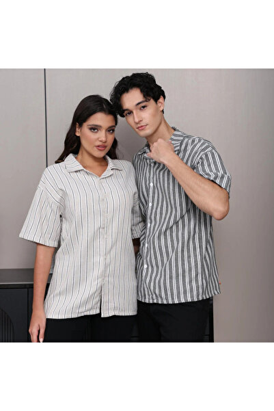 ALANAQA Unisex Oversized Short Sleeve Shirt