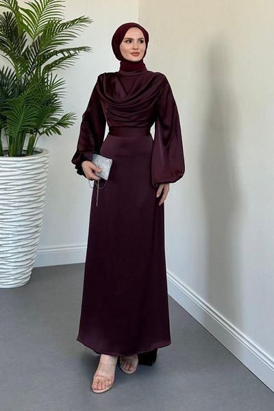 MERVEN AKYÜZ Βραδινό φόρεμα Oriana Degaje με γιακά Plum