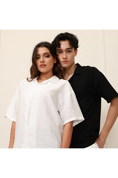 ALANAQA Unisex Plain Short Sleeve Oversized Shirt