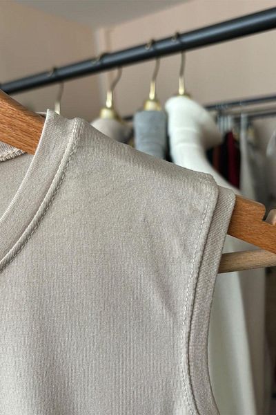 Irmak Kerekli Μηδενικό μανίκι Crew Neck Badi Viscose Lycra Body 109