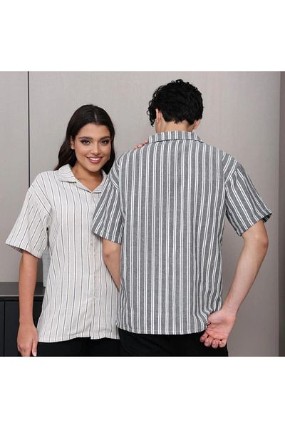 ALANAQA Unisex Oversized Short Sleeve Shirt
