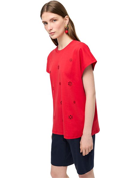 Perspective Makis Red Color Comfortable Fit Crew Neck Low Sleeve T-Shirt