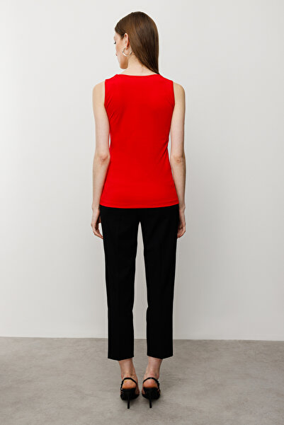 ON Square Collar Basic Meriva Tank Top