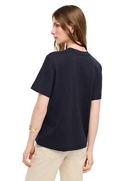 Perspective Makis Navy Blue Color Comfortable Fit Crew Neck Fake Sleeve T-Shirt