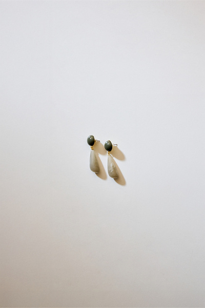 Perspective أقراط رمادية 0643