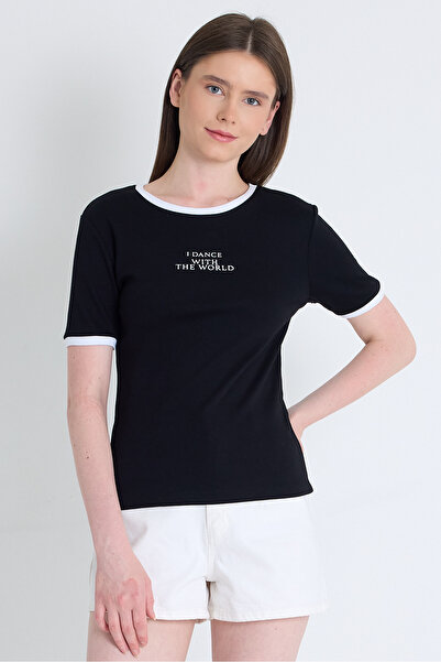 Rays تي شيرت أسود مطبوع عليه نص مريح 5793