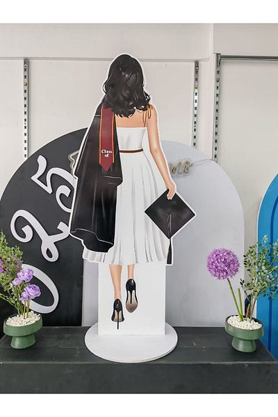 Generica Wooden stand for graduation parties, size 55*115 cm