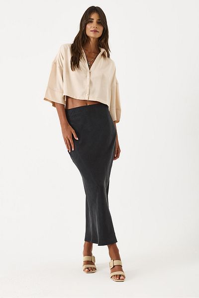 VENA Short Sleeve Lyocell Satin Shirt - Champagne