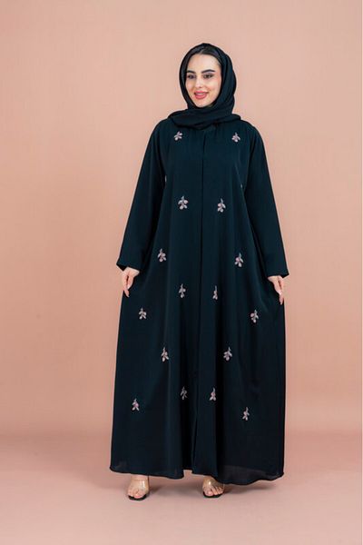 IKKXA Artisan Elegance Handwork Emirati Abaya