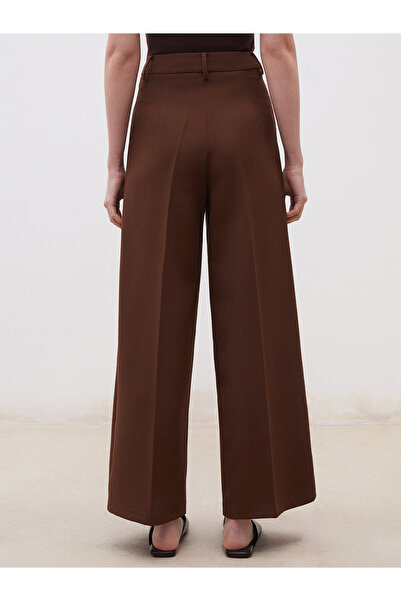LC Waikiki Loose Fit Krep Kadın Pileli Pantolon