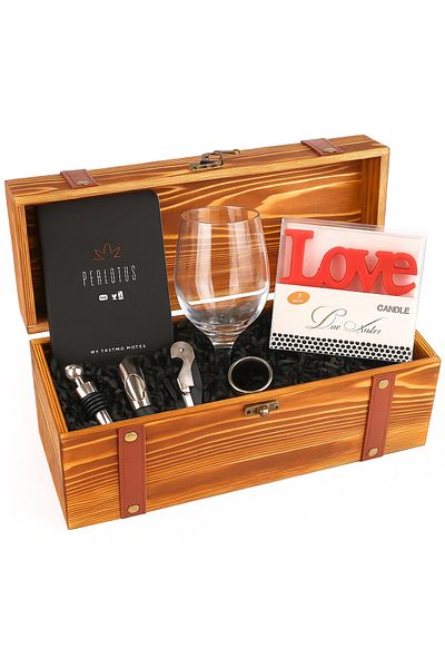 PERLOTUS Premium Boxed Wine Glass Corkscrew Set Candle Wine Tasting Notebook Set